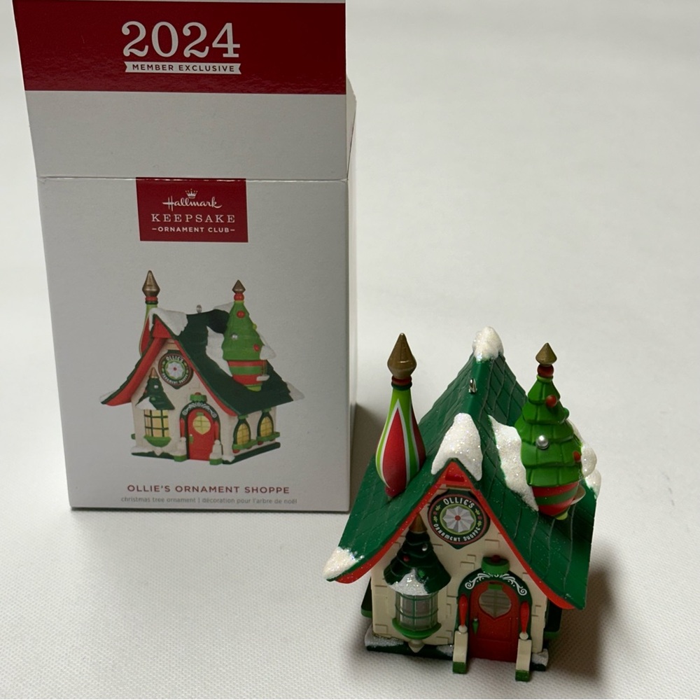 Hallmark 2024 Ollie’s Ornament Shoppe Ornament